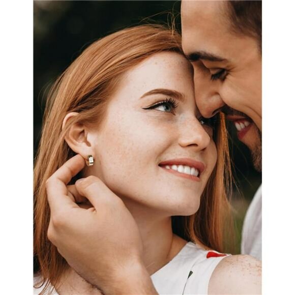 Moissanite clover hoop earrings sterling silver 18k gold plated emerald green - Picture 3 of 6